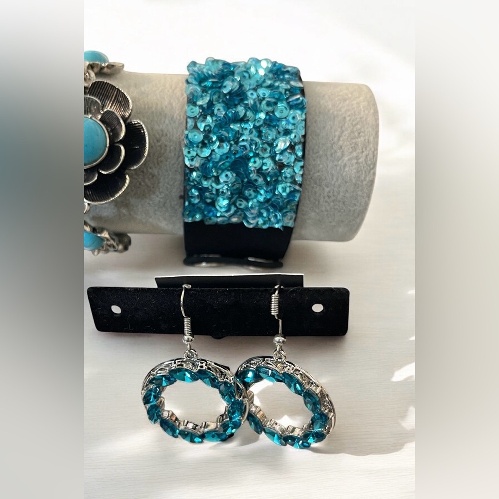 Blue Sequin Jewelry Set